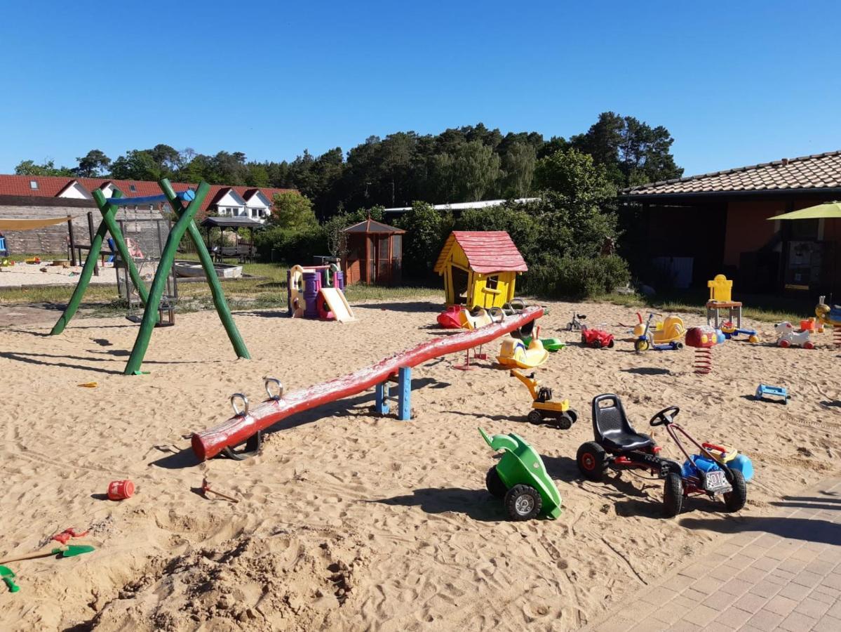 Ferienpark Templin Direkt Neben Der Naturtherme Extérieur photo