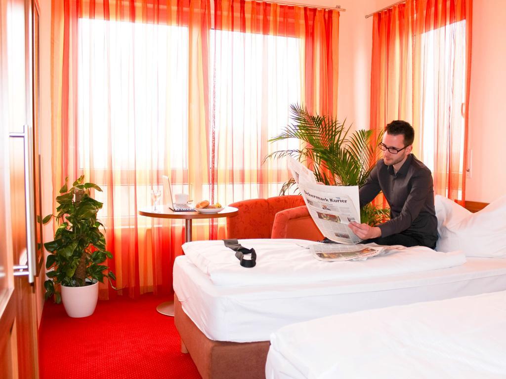 Ferienpark Templin Direkt Neben Der Naturtherme Extérieur photo